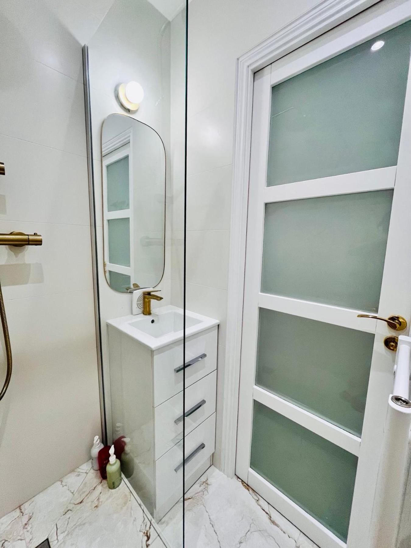 Paris Rare Pearl 5E Notre Dame Saint Michel Apartment Ngoại thất bức ảnh